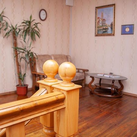 Hotel Piligrim 3 Mykolaiv Exterior foto