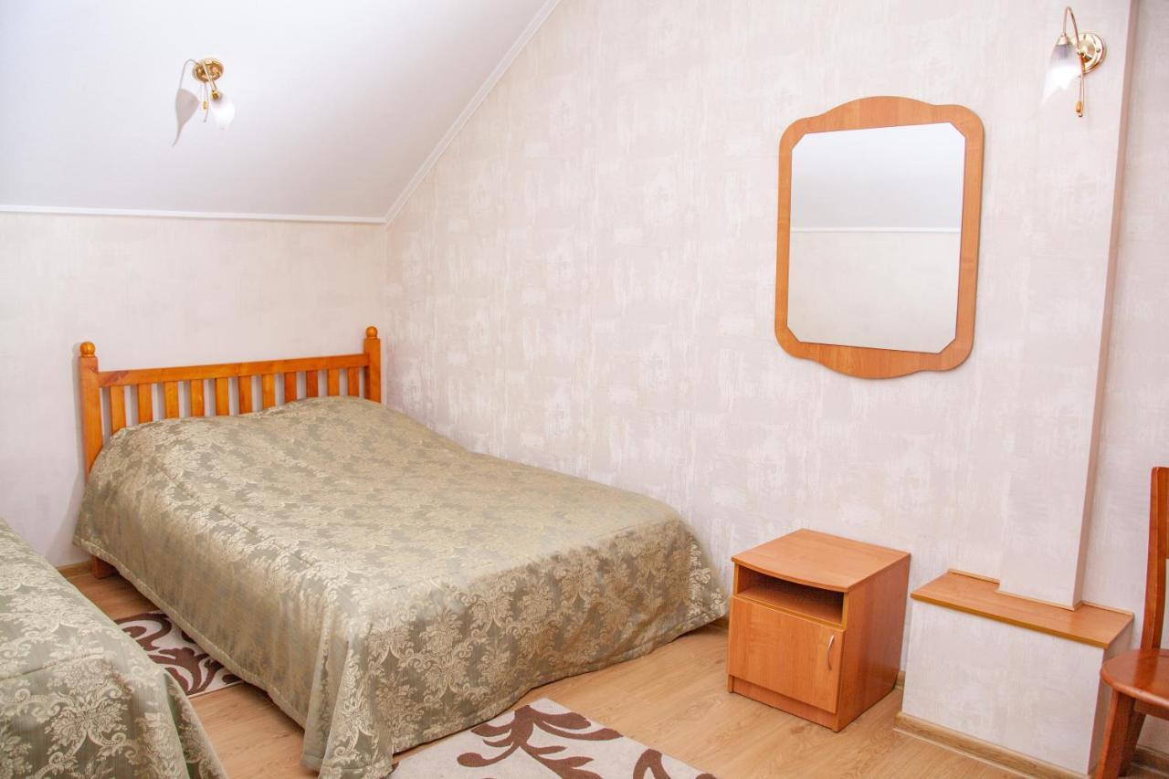 Hotel Piligrim 3 Mykolaiv Exterior foto